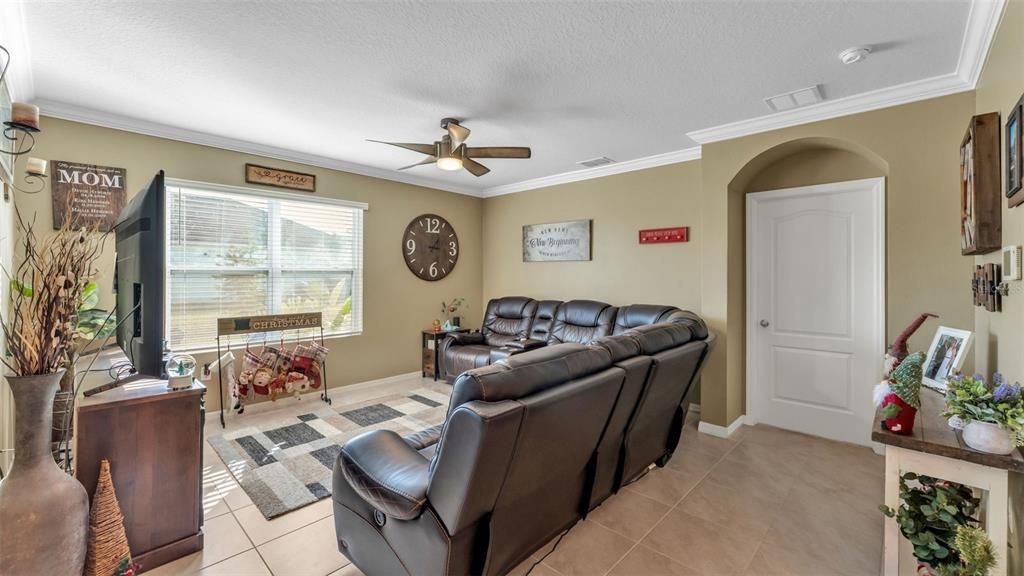 For Sale: $339,000 (4 beds, 2 baths, 1851 Square Feet)