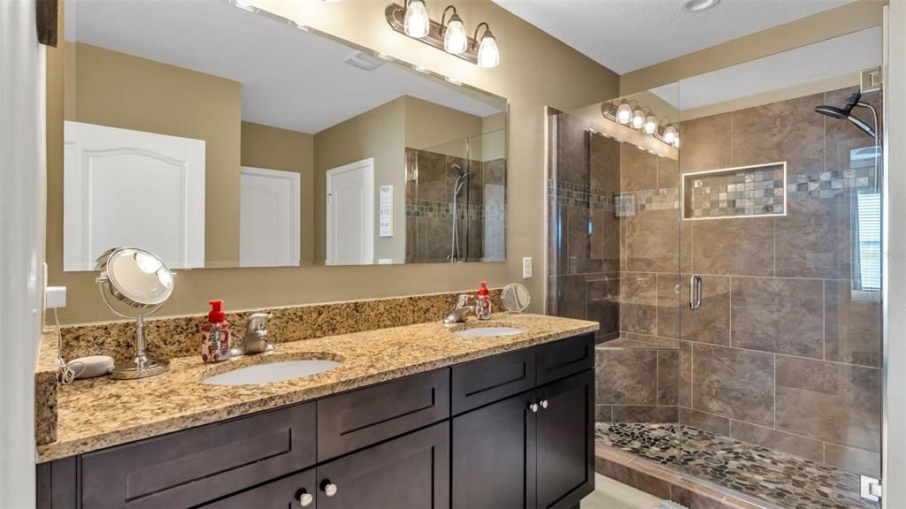 For Sale: $339,000 (4 beds, 2 baths, 1851 Square Feet)