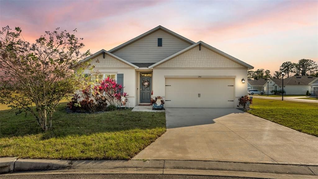 For Sale: $339,000 (4 beds, 2 baths, 1851 Square Feet)