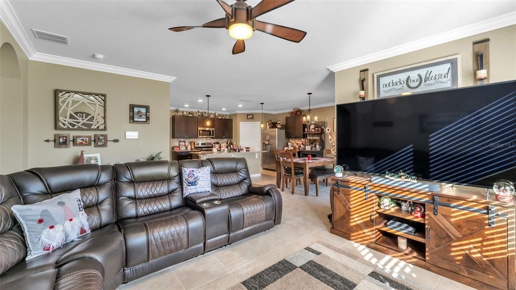 For Sale: $339,000 (4 beds, 2 baths, 1851 Square Feet)