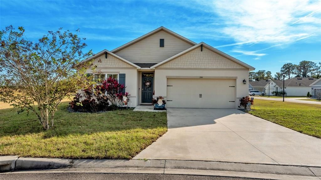 For Sale: $339,000 (4 beds, 2 baths, 1851 Square Feet)