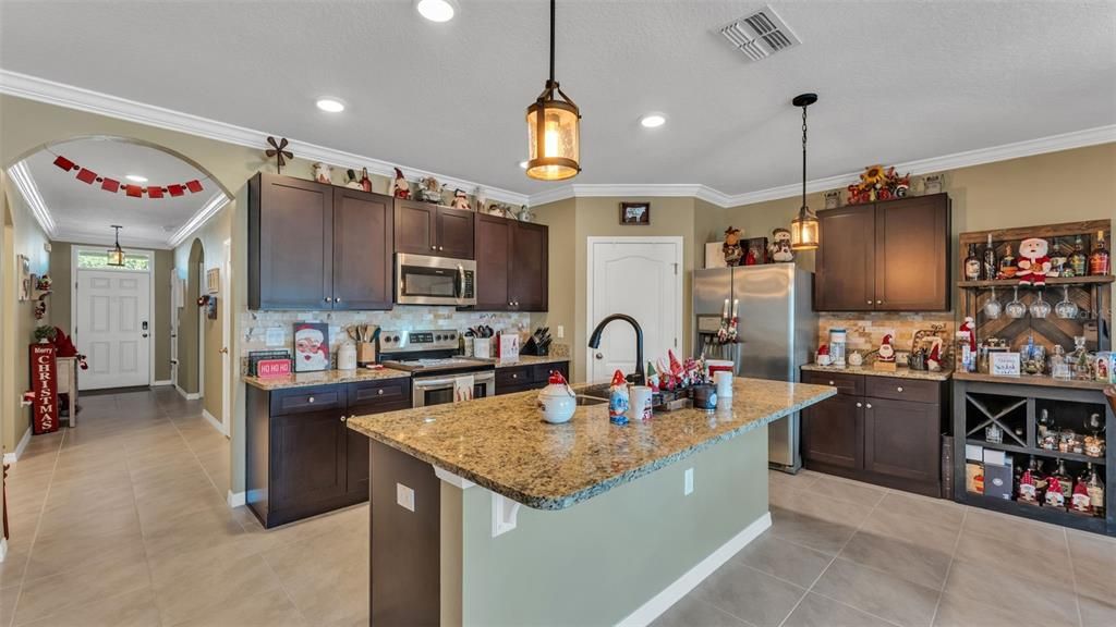 For Sale: $339,000 (4 beds, 2 baths, 1851 Square Feet)