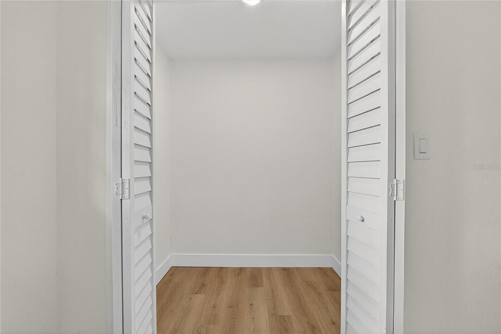 待售: $525,000 (5 贝兹, 3 浴室, 2376 平方英尺)