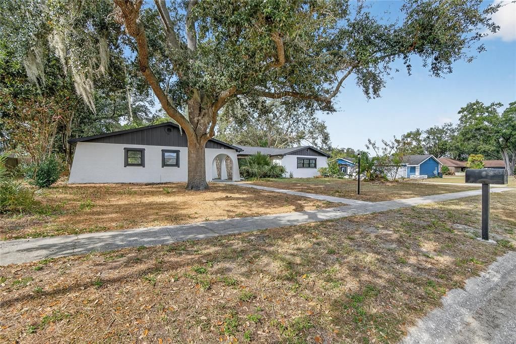 待售: $525,000 (5 贝兹, 3 浴室, 2376 平方英尺)