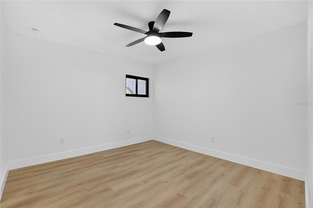 待售: $525,000 (5 贝兹, 3 浴室, 2376 平方英尺)