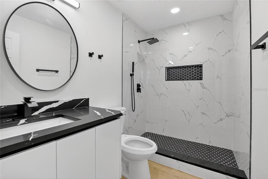 待售: $525,000 (5 贝兹, 3 浴室, 2376 平方英尺)