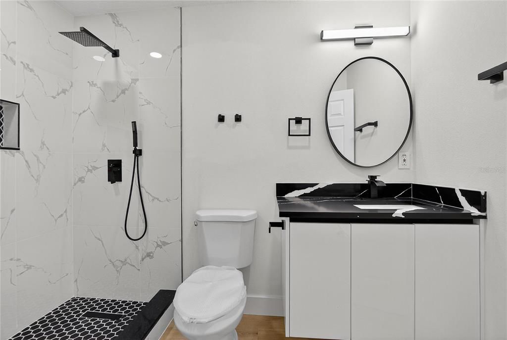 待售: $525,000 (5 贝兹, 3 浴室, 2376 平方英尺)