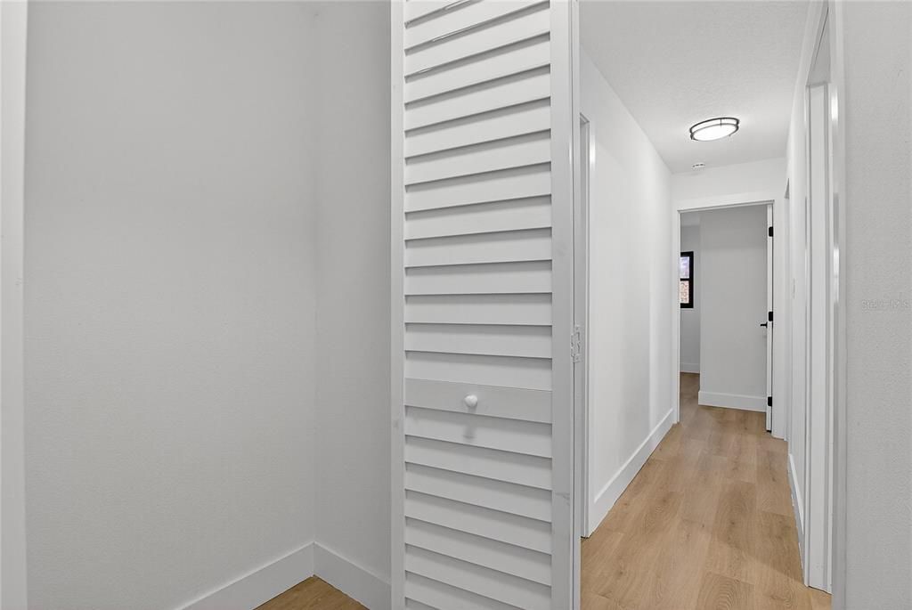 待售: $525,000 (5 贝兹, 3 浴室, 2376 平方英尺)