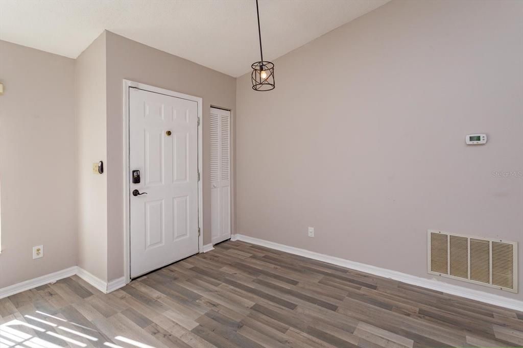 出租: $2,700 (3 贝兹, 2 浴室, 1726 平方英尺)