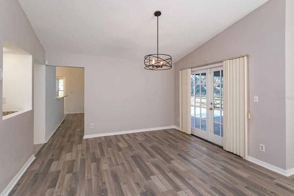 出租: $2,700 (3 贝兹, 2 浴室, 1726 平方英尺)