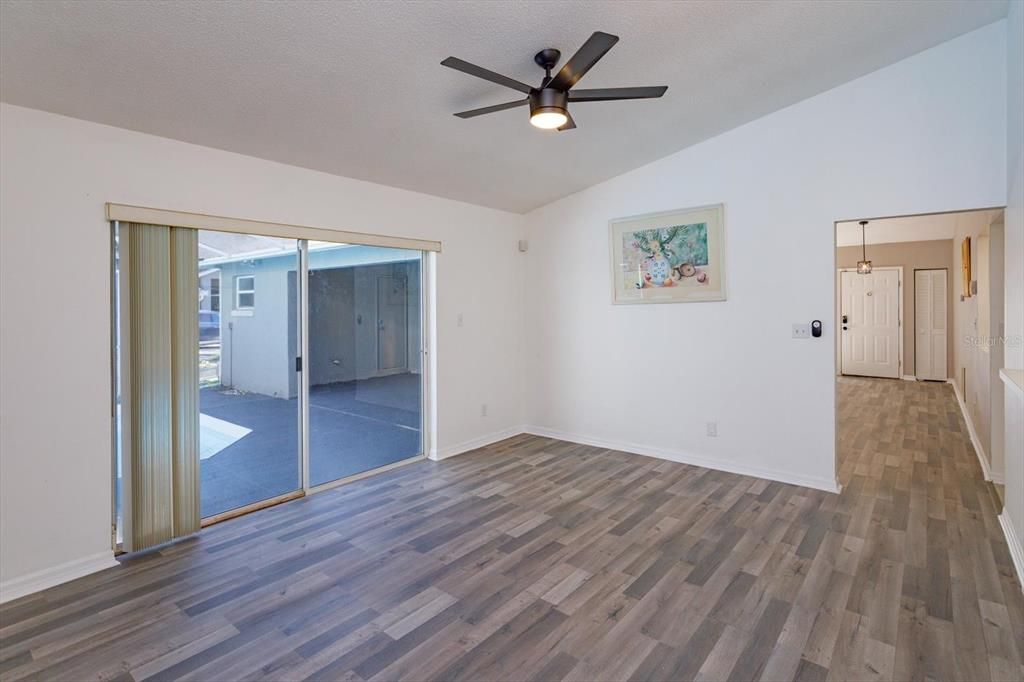 出租: $2,700 (3 贝兹, 2 浴室, 1726 平方英尺)