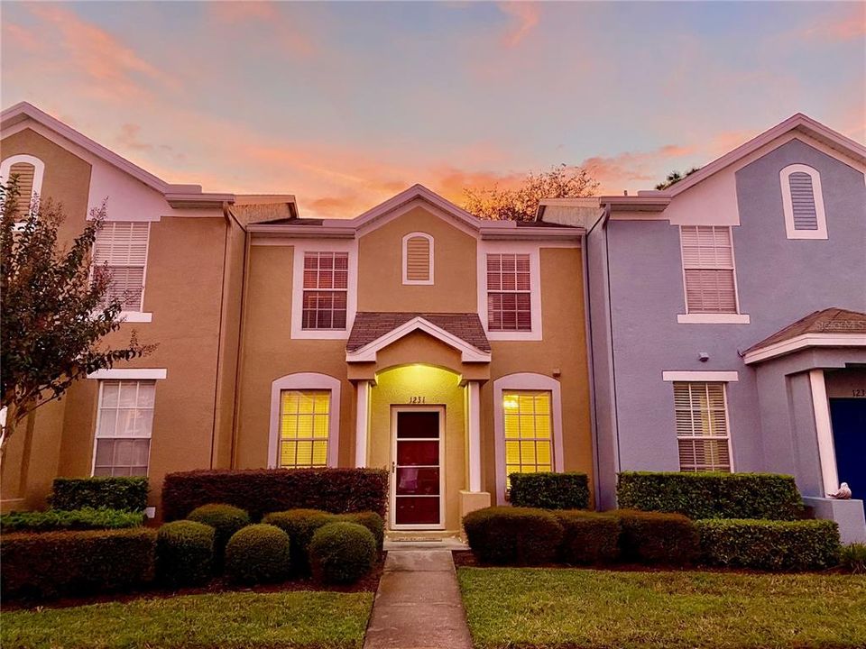 В аренду: $1,800 (2 спален, 2 ванн, 1240 Квадратных фут)