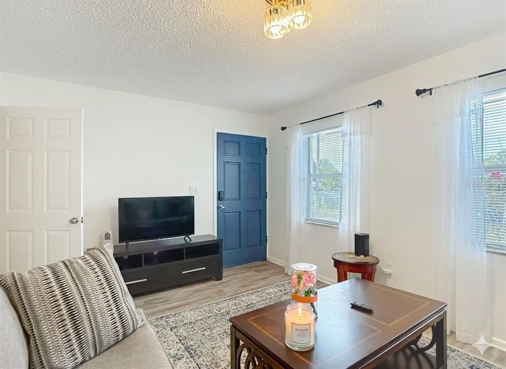 待售: $540,000 (3 贝兹, 2 浴室, 1312 平方英尺)