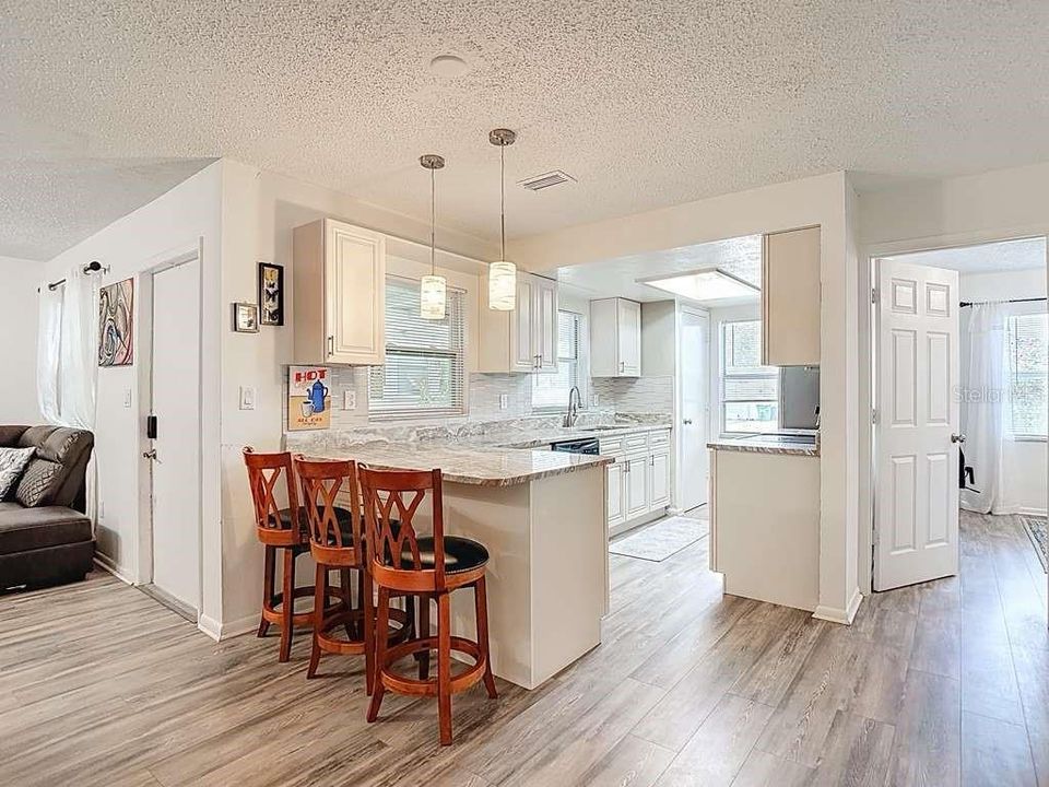 待售: $540,000 (3 贝兹, 2 浴室, 1312 平方英尺)