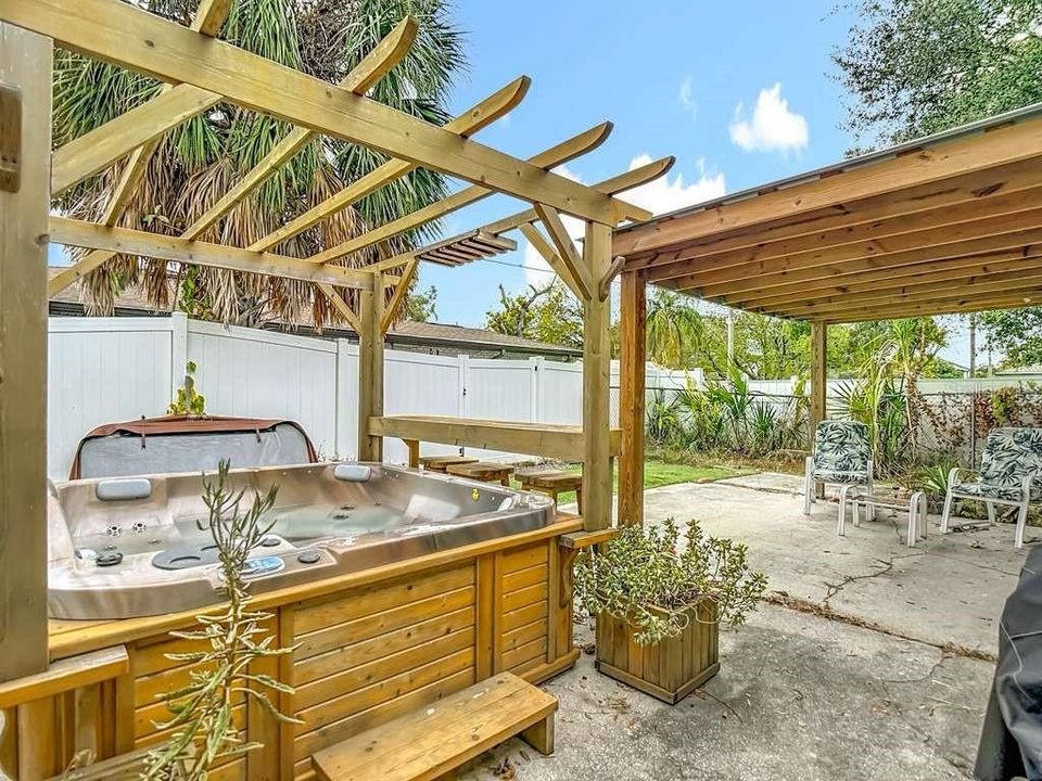 待售: $540,000 (3 贝兹, 2 浴室, 1312 平方英尺)