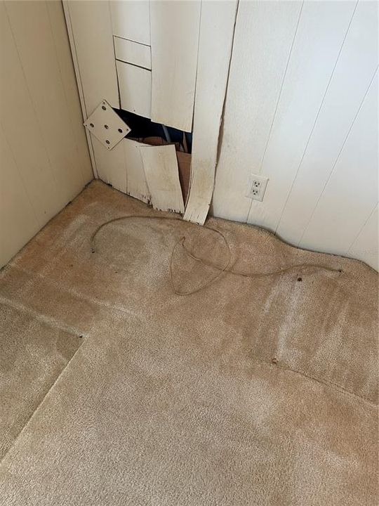 For Sale: $110,000 (2 beds, 2 baths, 960 Square Feet)