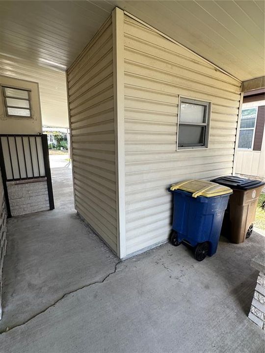 For Sale: $110,000 (2 beds, 2 baths, 960 Square Feet)