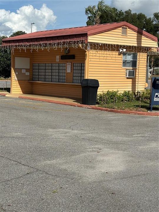 For Sale: $110,000 (2 beds, 2 baths, 960 Square Feet)