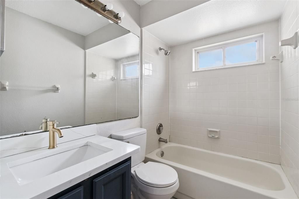 待售: $449,900 (4 贝兹, 2 浴室, 1829 平方英尺)