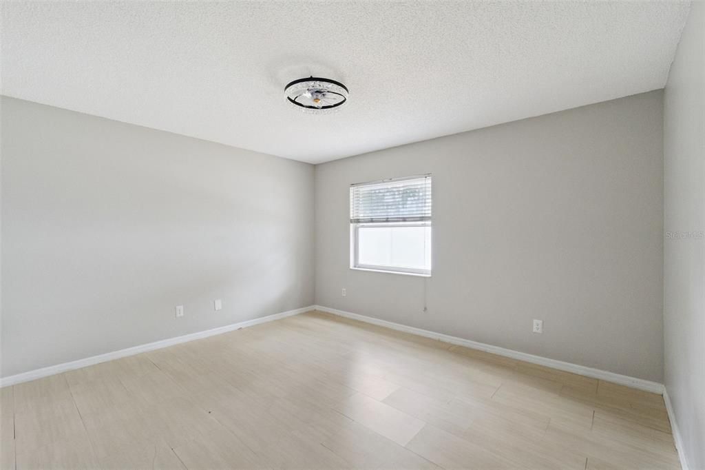 待售: $449,900 (4 贝兹, 2 浴室, 1829 平方英尺)