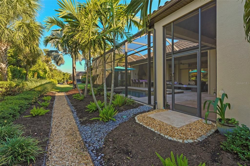 For Sale: $2,150,000 (3 beds, 3 baths, 3639 Square Feet)