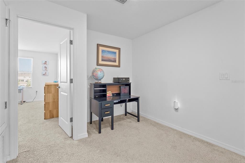 На продажу: $379,900 (3 спален, 2 ванн, 1597 Квадратных фут)