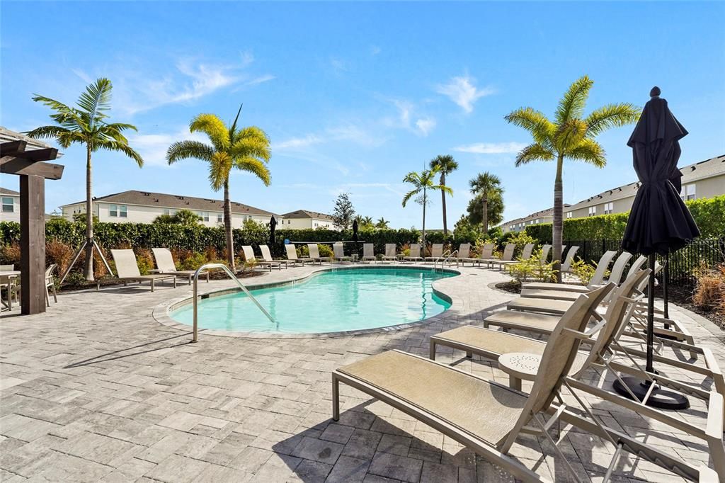 На продажу: $379,900 (3 спален, 2 ванн, 1597 Квадратных фут)