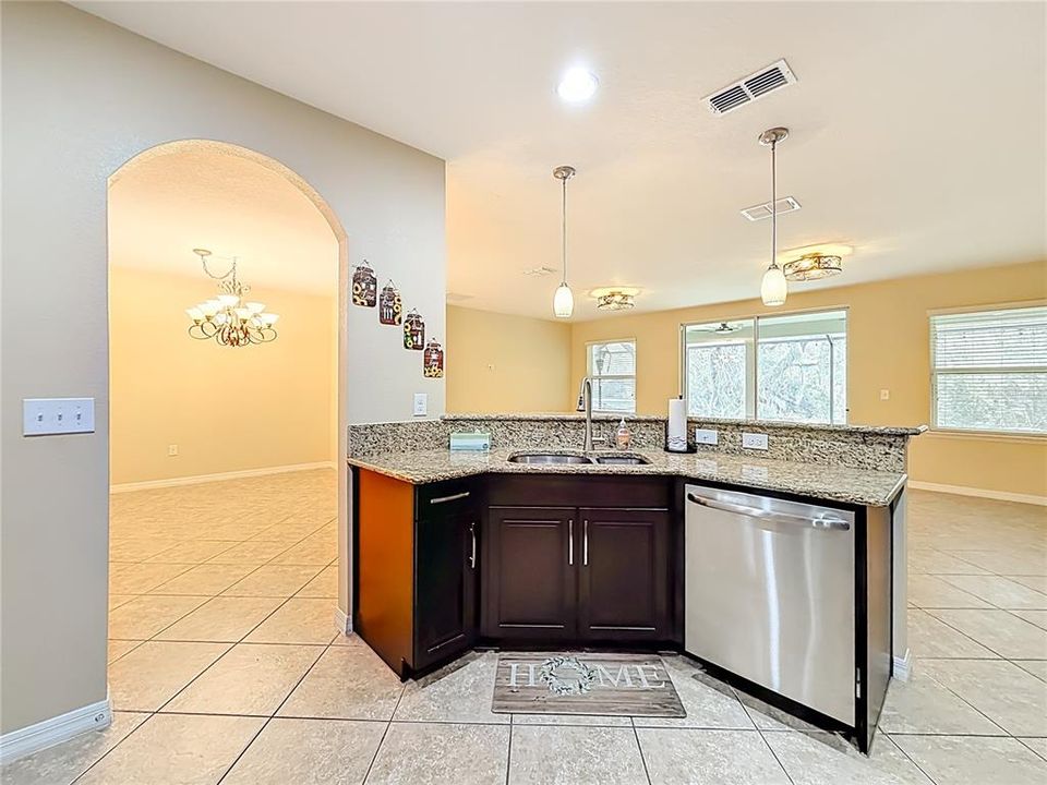 For Sale: $379,900 (3 beds, 2 baths, 1776 Square Feet)