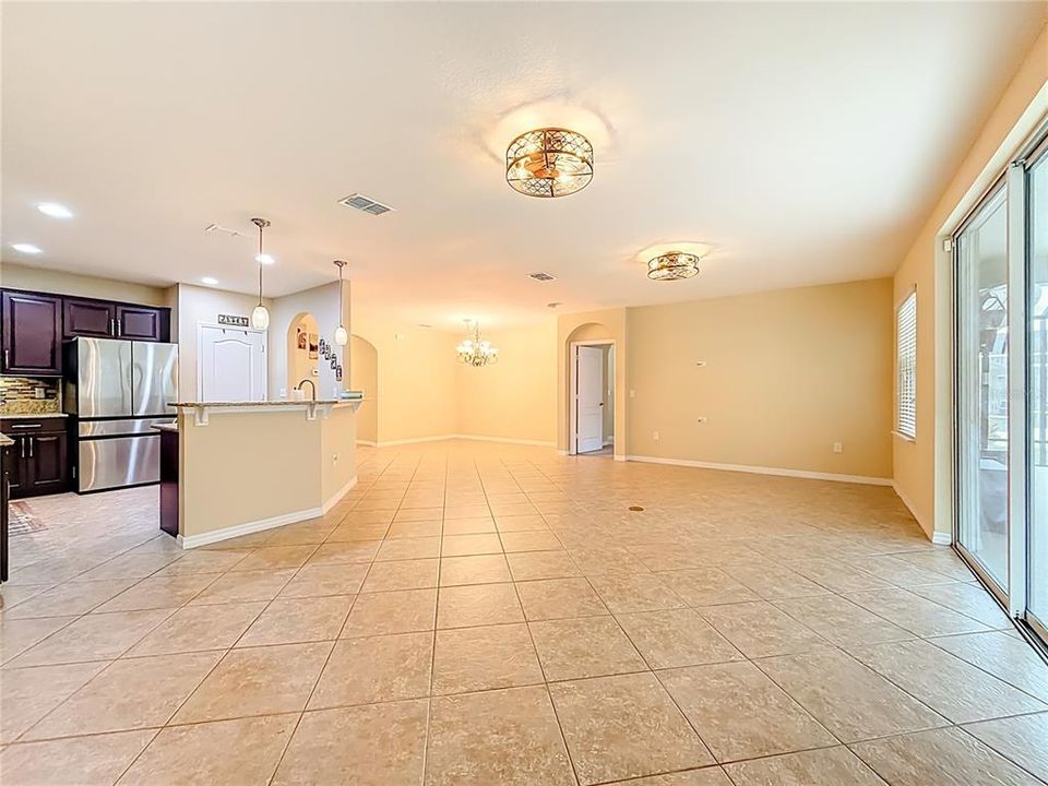 For Sale: $379,900 (3 beds, 2 baths, 1776 Square Feet)