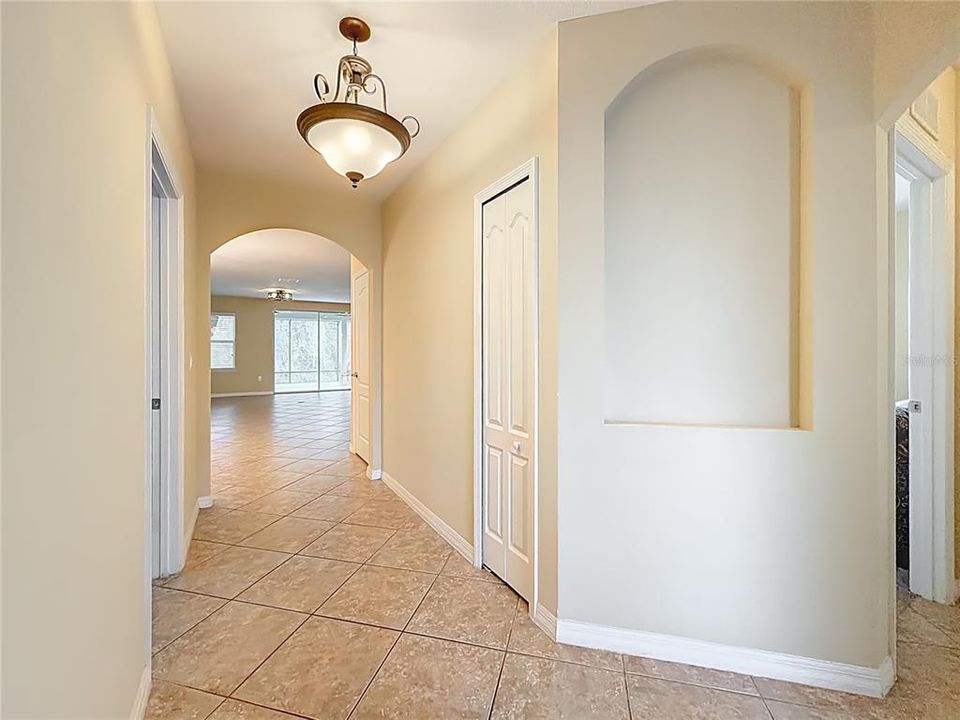 For Sale: $379,900 (3 beds, 2 baths, 1776 Square Feet)