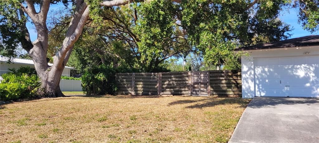 待售: $650,000 (3 贝兹, 2 浴室, 1375 平方英尺)