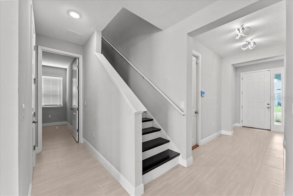 出租: $3,895 (5 贝兹, 3 浴室, 3046 平方英尺)