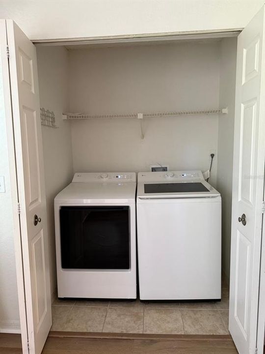 For Rent: $1,300 (1 beds, 1 baths, 711 Square Feet)