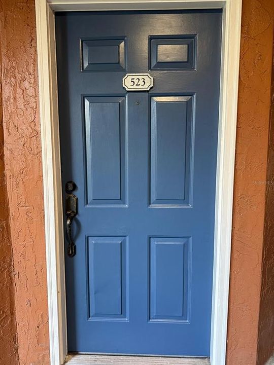 For Rent: $1,300 (1 beds, 1 baths, 711 Square Feet)