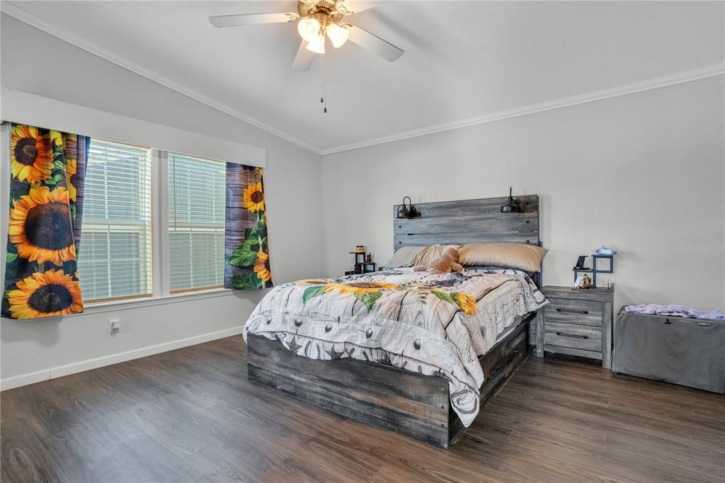 待售: $240,000 (3 贝兹, 2 浴室, 1440 平方英尺)