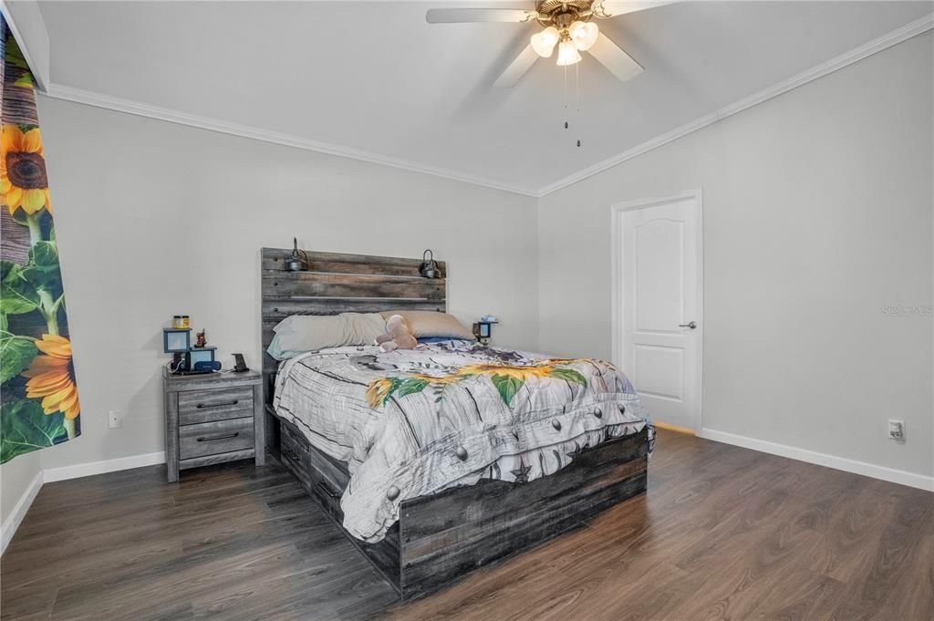 待售: $240,000 (3 贝兹, 2 浴室, 1440 平方英尺)