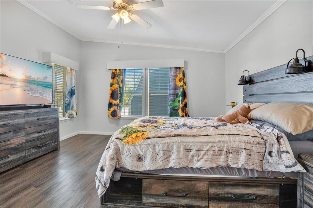 待售: $240,000 (3 贝兹, 2 浴室, 1440 平方英尺)