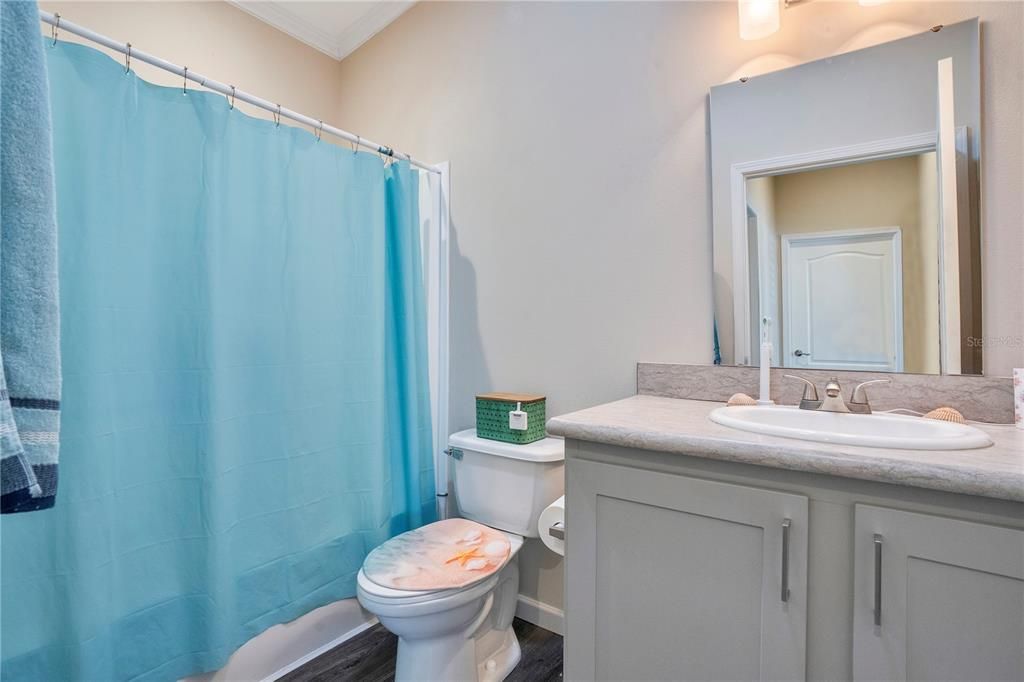 待售: $240,000 (3 贝兹, 2 浴室, 1440 平方英尺)