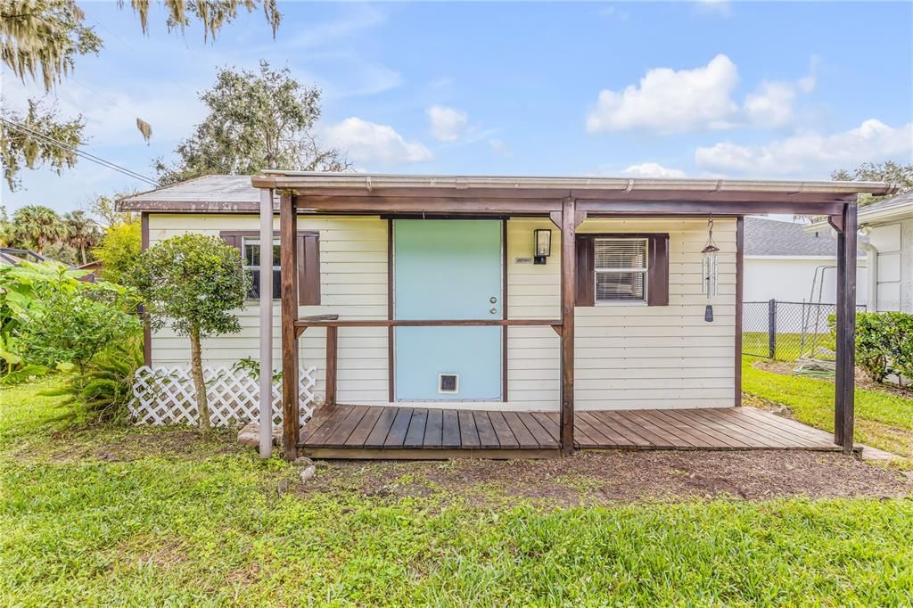 For Sale: $335,000 (3 beds, 2 baths, 1605 Square Feet)