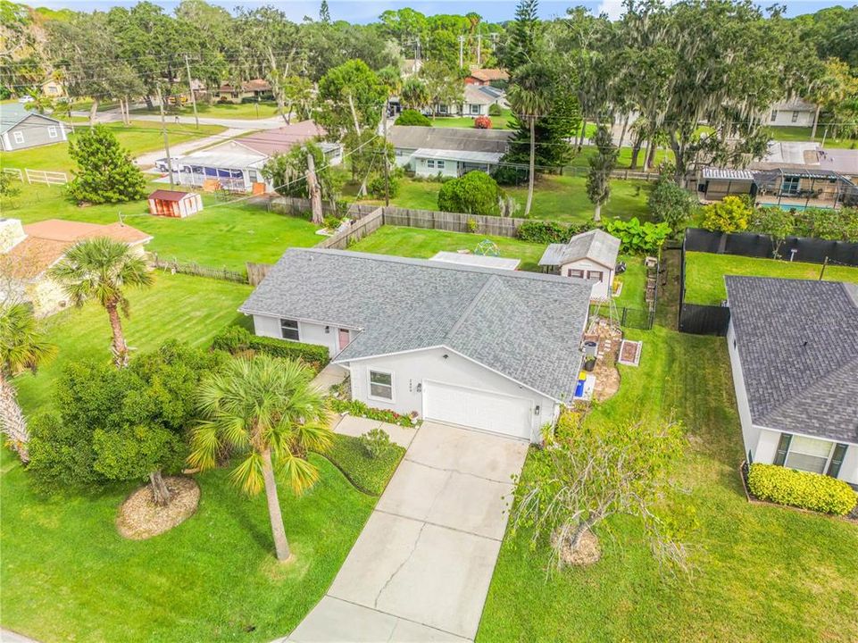 For Sale: $335,000 (3 beds, 2 baths, 1605 Square Feet)