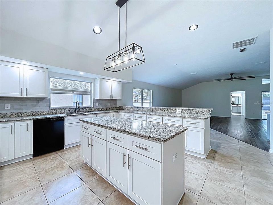 待售: $739,900 (5 贝兹, 3 浴室, 3249 平方英尺)