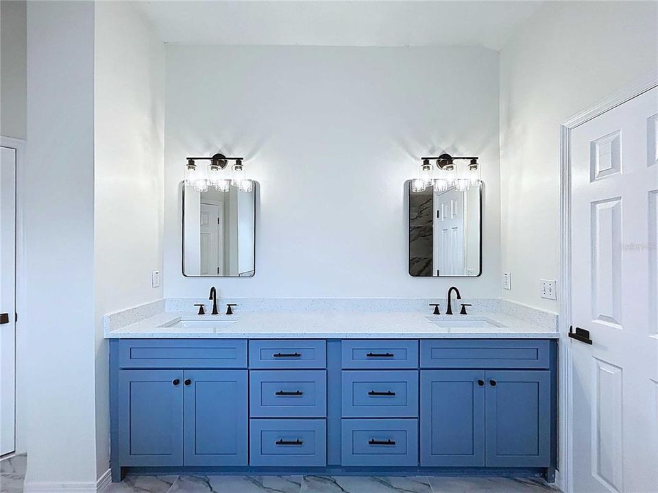 待售: $739,900 (5 贝兹, 3 浴室, 3249 平方英尺)