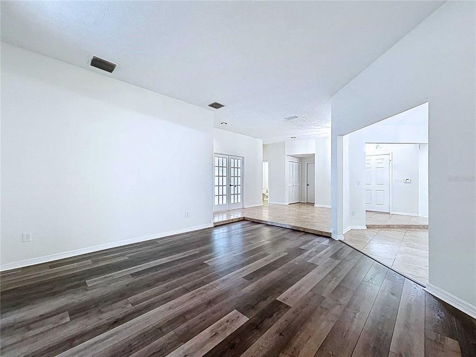 待售: $739,900 (5 贝兹, 3 浴室, 3249 平方英尺)