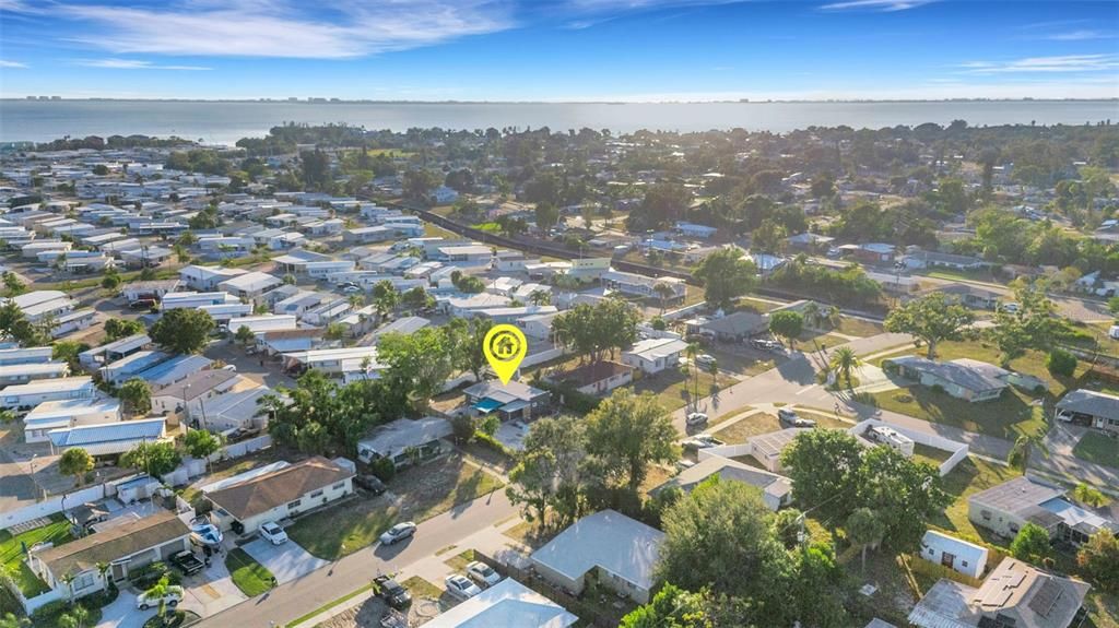 For Sale: $299,900 (2 beds, 1 baths, 1036 Square Feet)