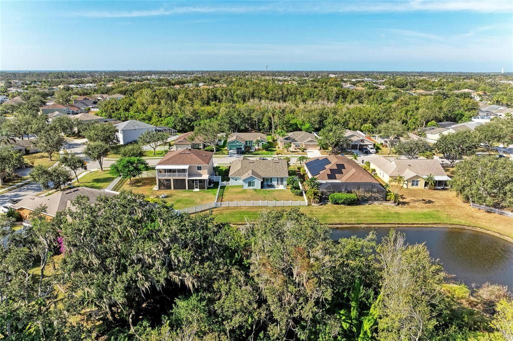 合同活跃: $375,000 (3 贝兹, 2 浴室, 1581 平方英尺)