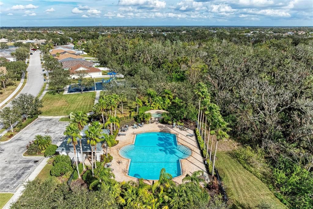 合同活跃: $375,000 (3 贝兹, 2 浴室, 1581 平方英尺)