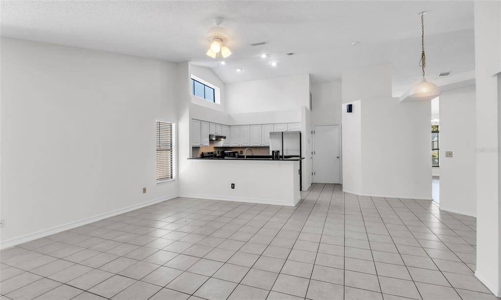 出租: $2,750 (3 贝兹, 2 浴室, 1724 平方英尺)