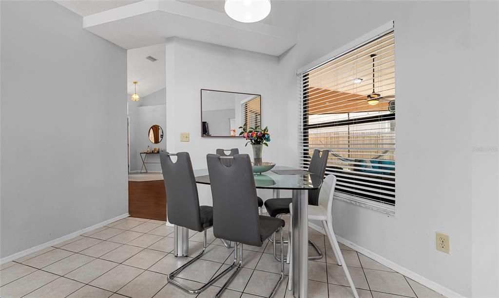 出租: $2,750 (3 贝兹, 2 浴室, 1724 平方英尺)