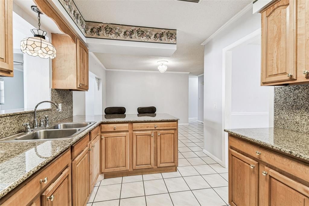 For Sale: $479,000 (3 beds, 2 baths, 1546 Square Feet)