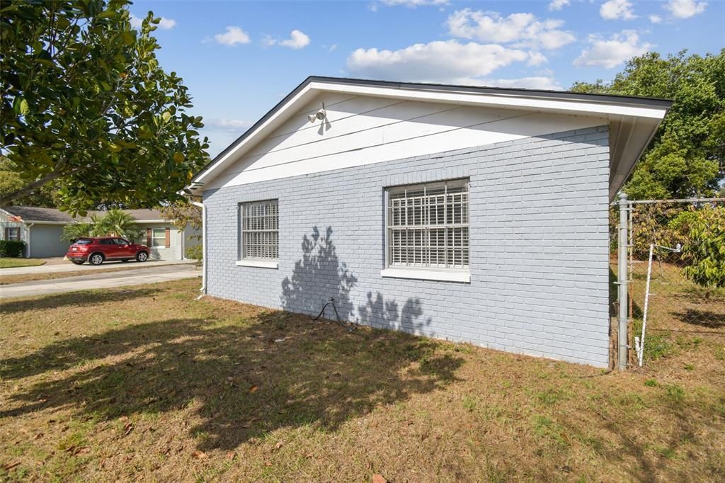 For Sale: $479,000 (3 beds, 2 baths, 1546 Square Feet)